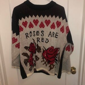 Non-stop large Black and Red Crew Neck Sweater with Vintage Floral Design-used